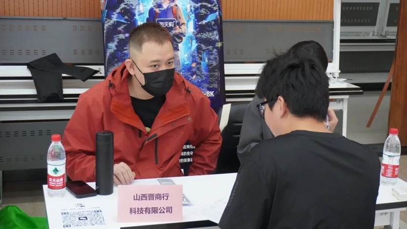 4d3b921678aa0872b997da4562f9845f92cfc2d9